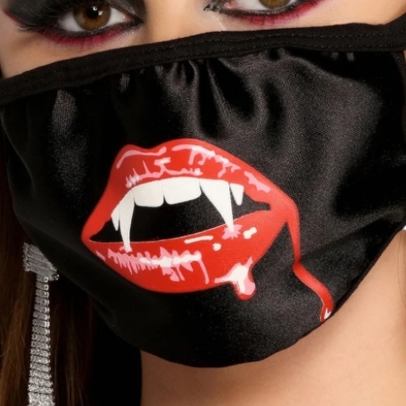 Accessories - Glossy Dripping Fang Facial Mask with Earloops